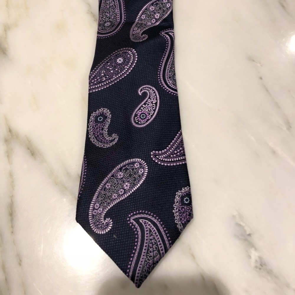 Ermenegildo Zegna. Purple Paisley Tie